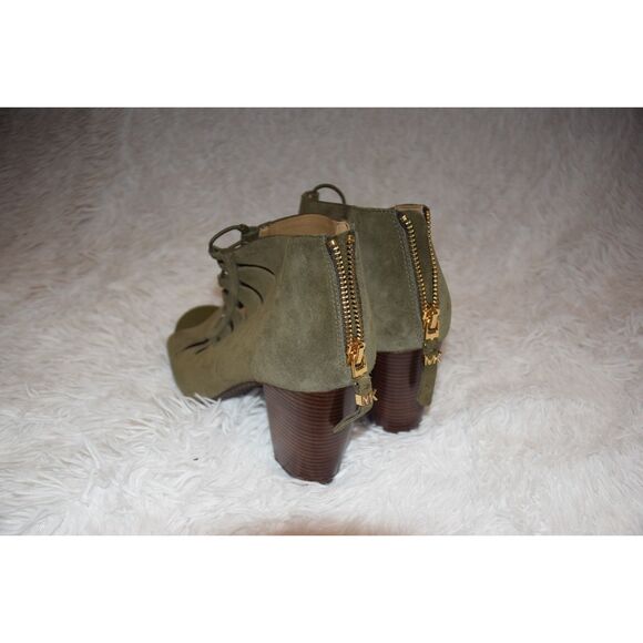 NWOT Michael Kors Sz 8 Suede Open Toes Booties Block Sandal Crisscross Front - Picture 3 of 4